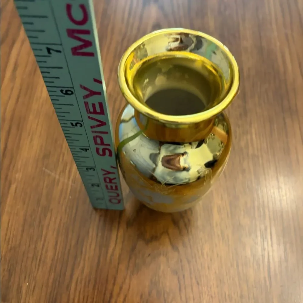 Elegant etched Japanese Gold and White Floral and bird small Vase. Vintage.